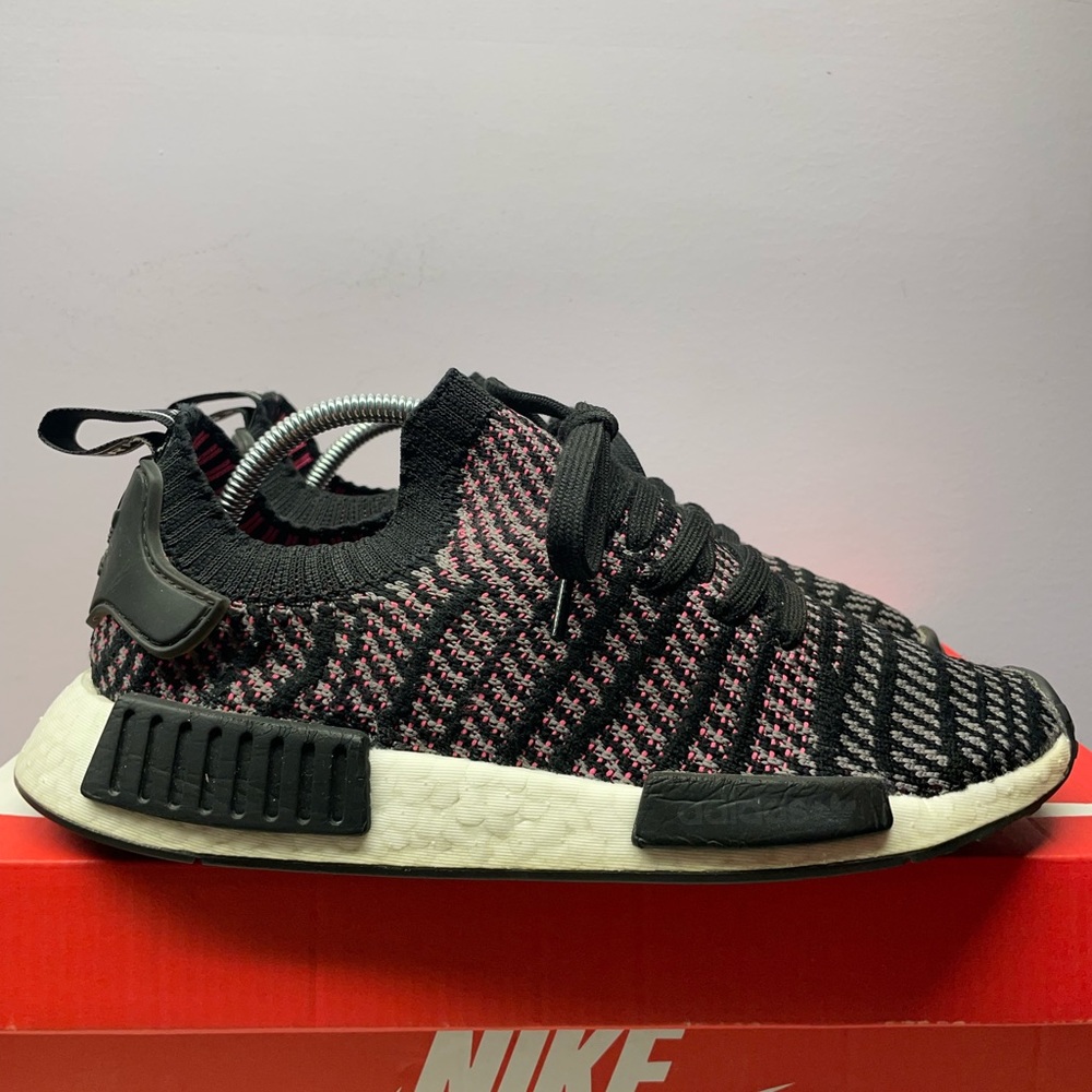 adidas NMD R1 “Solar Pink” - Picture 3 of 6